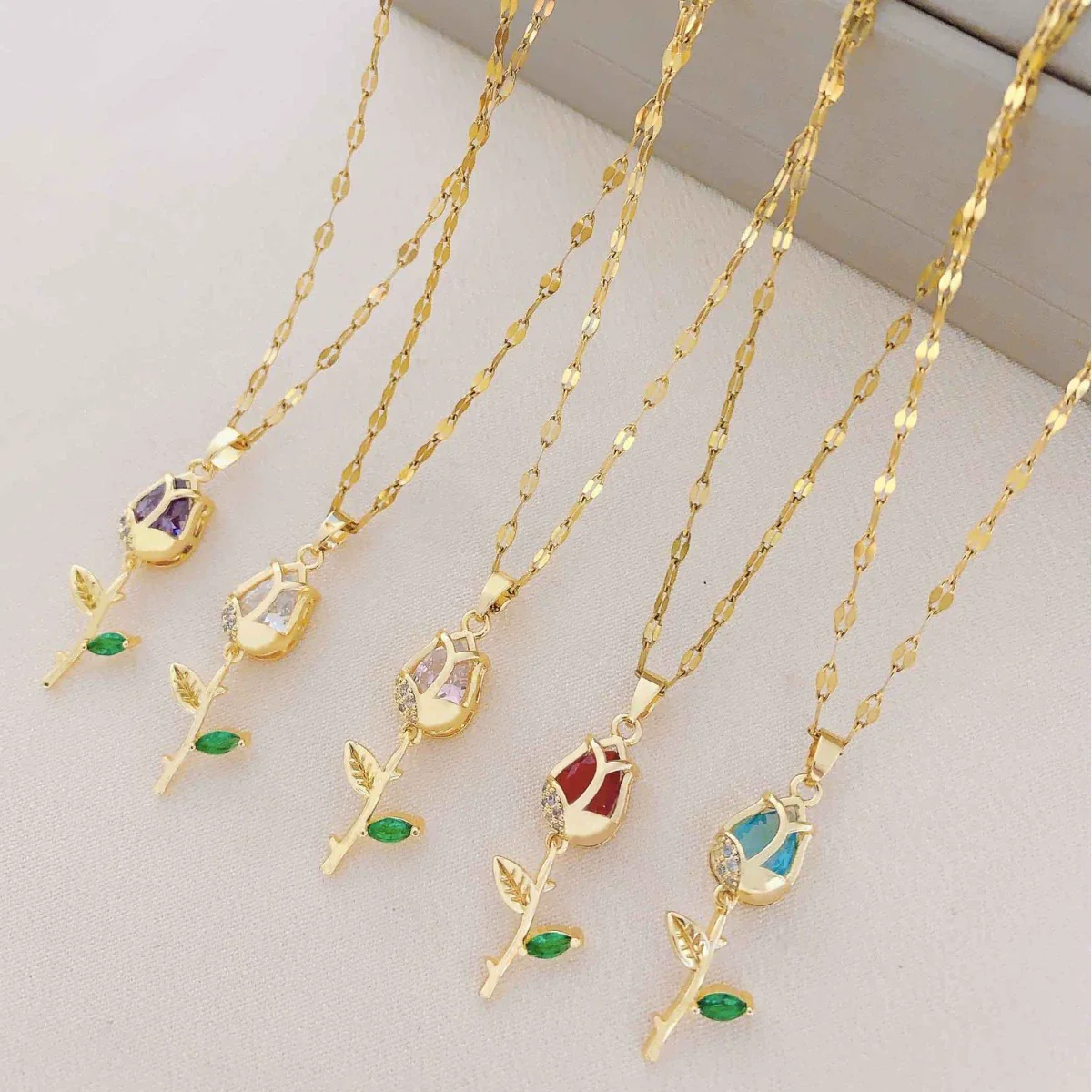 Women's Summer Sweet Style Titanium Steel Necklace With Copper Pendant And Cross Chain Real Gold Plated And Enhanced Color Retention