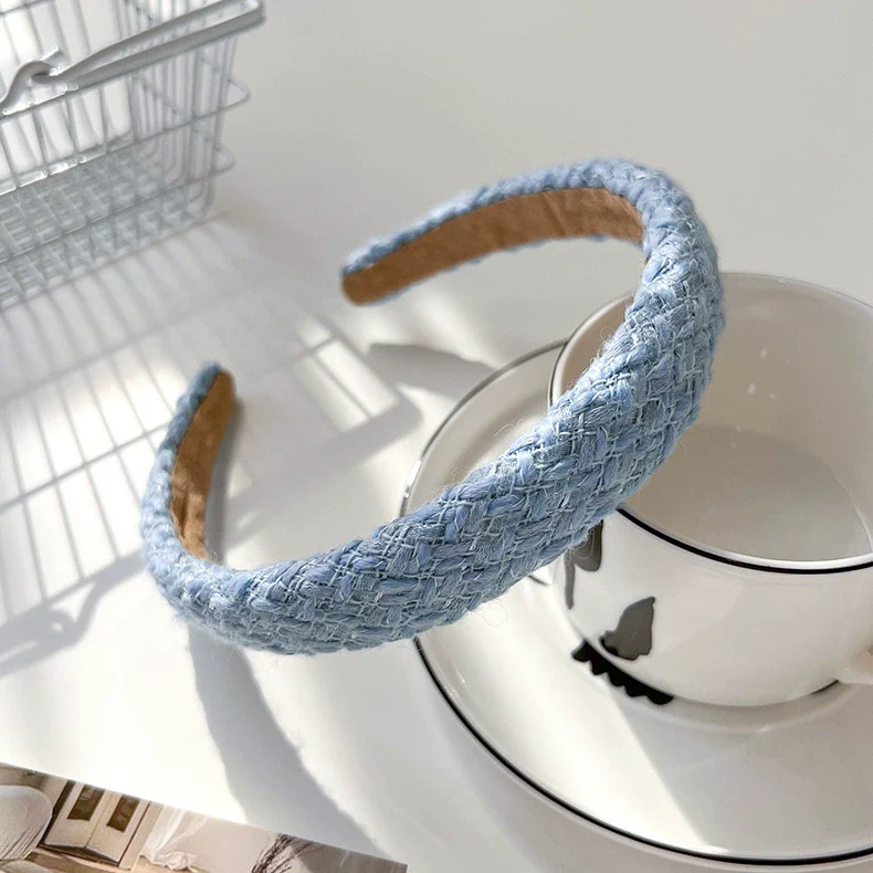 Women's Sweet Geometric Cloth Handmade Widebrimmed Plush Knitted Hair Band - Image 6