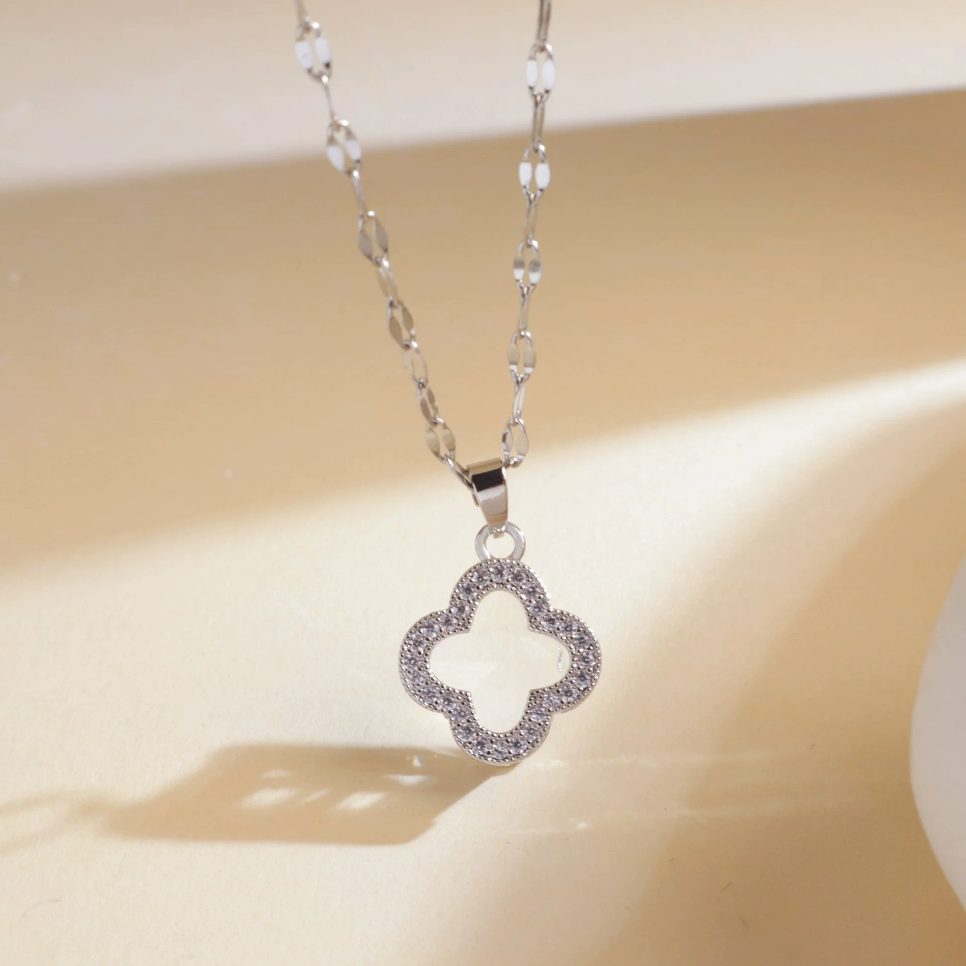 Women's Sweet Style Titanium Steel And Copper Necklace With Fourleaf Clover Pattern And Real Gold Plating Treatment - Image 10
