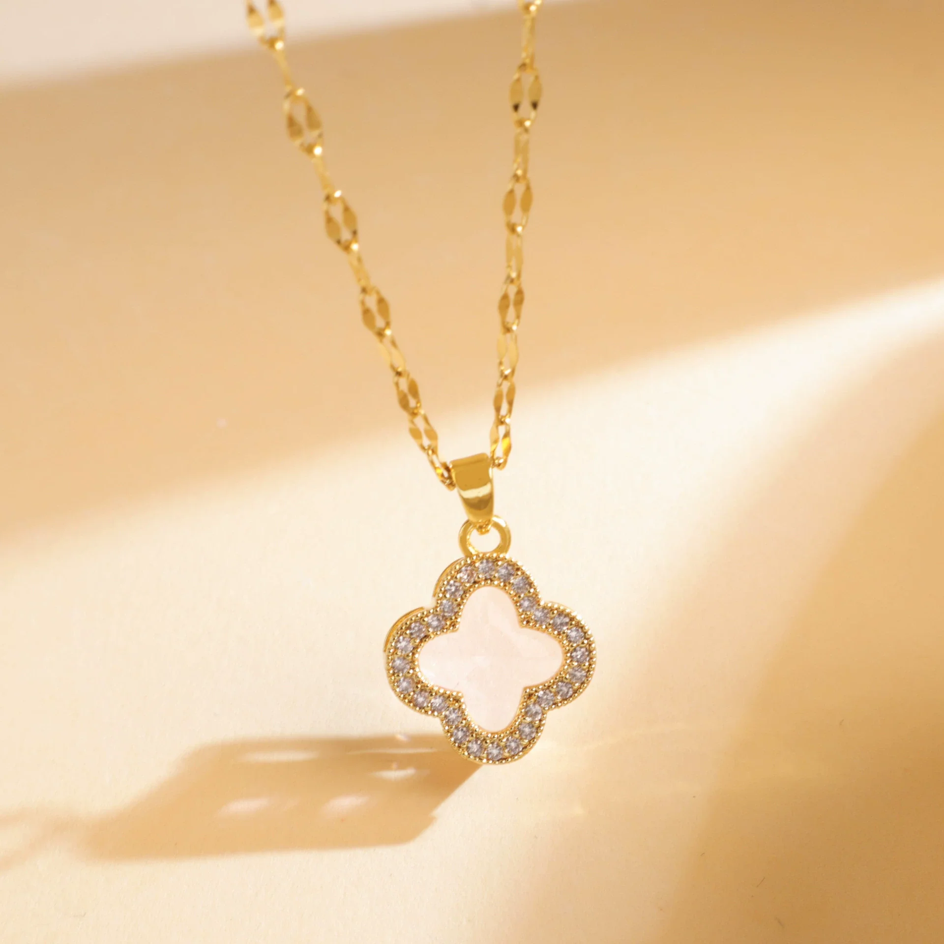 Women's Sweet Style Titanium Steel And Copper Necklace With Fourleaf Clover Pattern And Real Gold Plating Treatment - Image 9