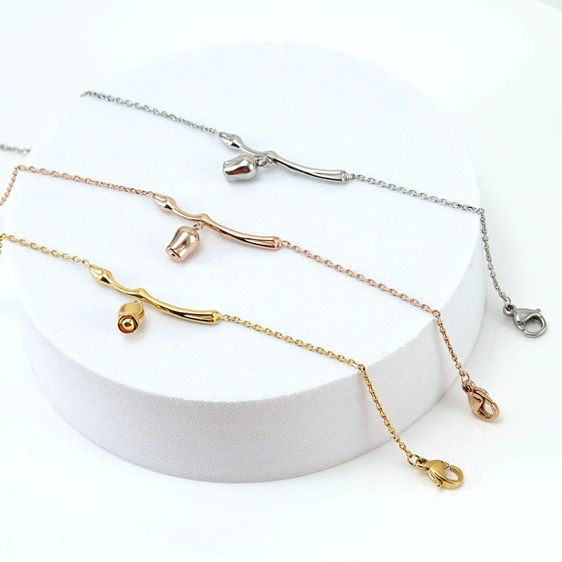 Women's 316L Stainless Steel Heartshaped Fashion Simple Bracelet With Electroplating Design - Image 3