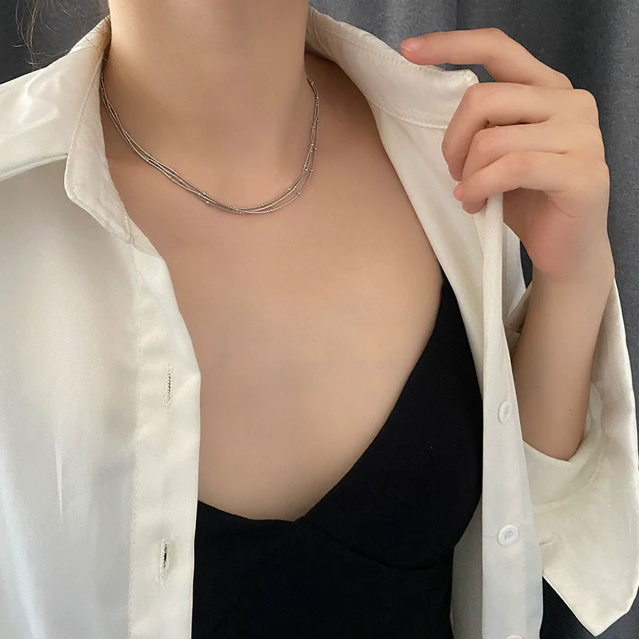 Women's Titanium Steel Multilayer Clavicle Chain With Geometric Design And Polishing Treatment - Image 4