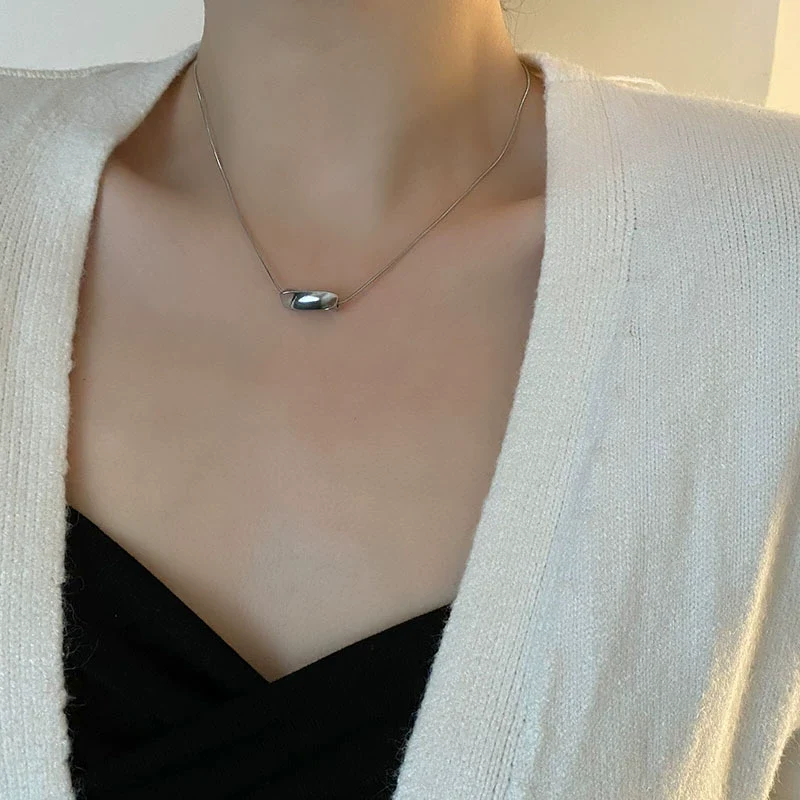 Women's Titanium Steel Snake Bone Chain Geometric Style Electroplated Threedimensional Specialshaped Minimalist Allmatch Clavicle Necklace - Image 4