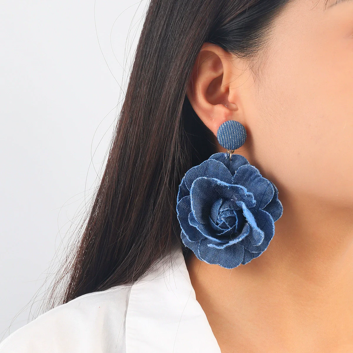Women's Trendy Alloy Geometric Style Diamond Jewelry Earrings With Blue Rose Pattern