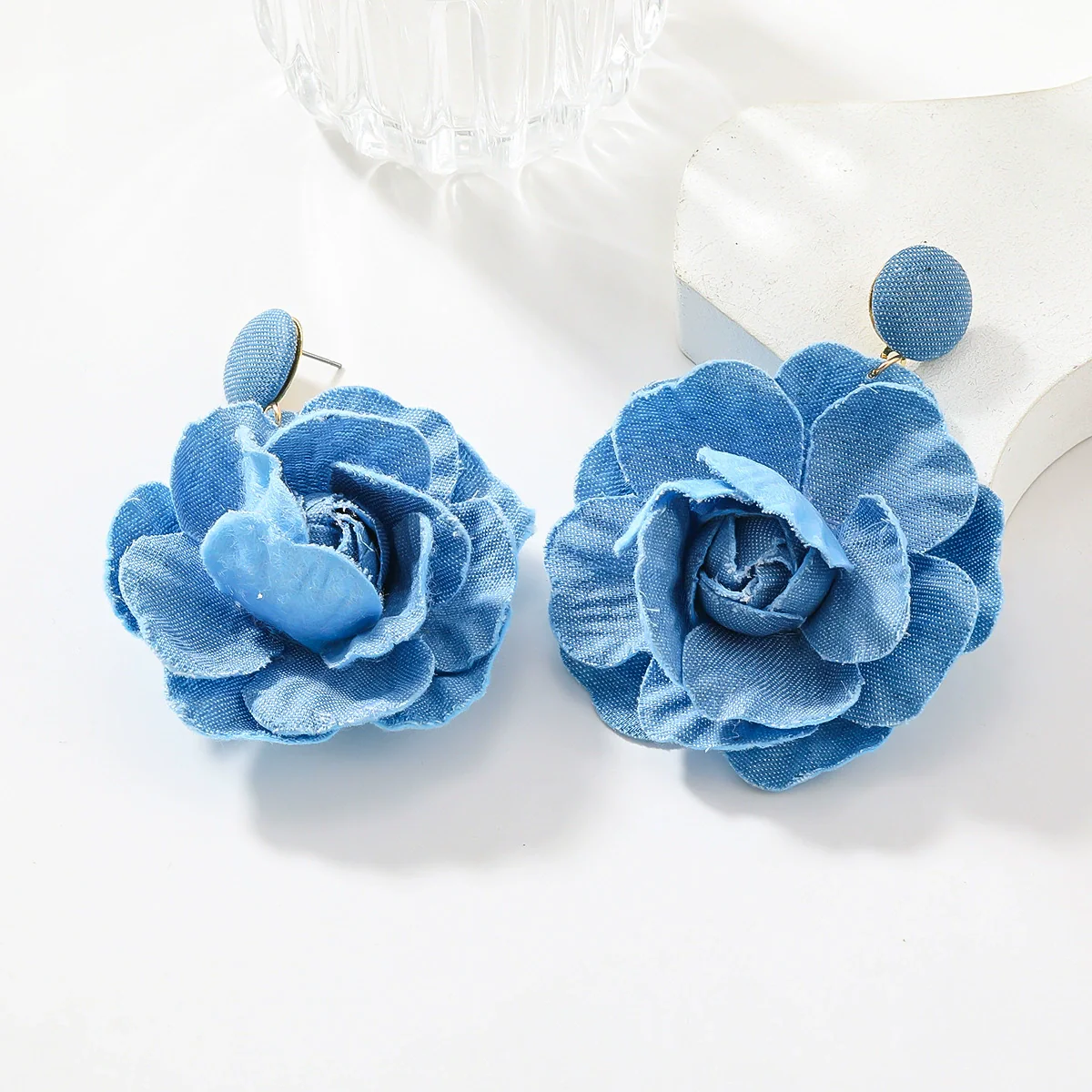 Women's Trendy Alloy Geometric Style Diamond Jewelry Earrings With Blue Rose Pattern - Image 3
