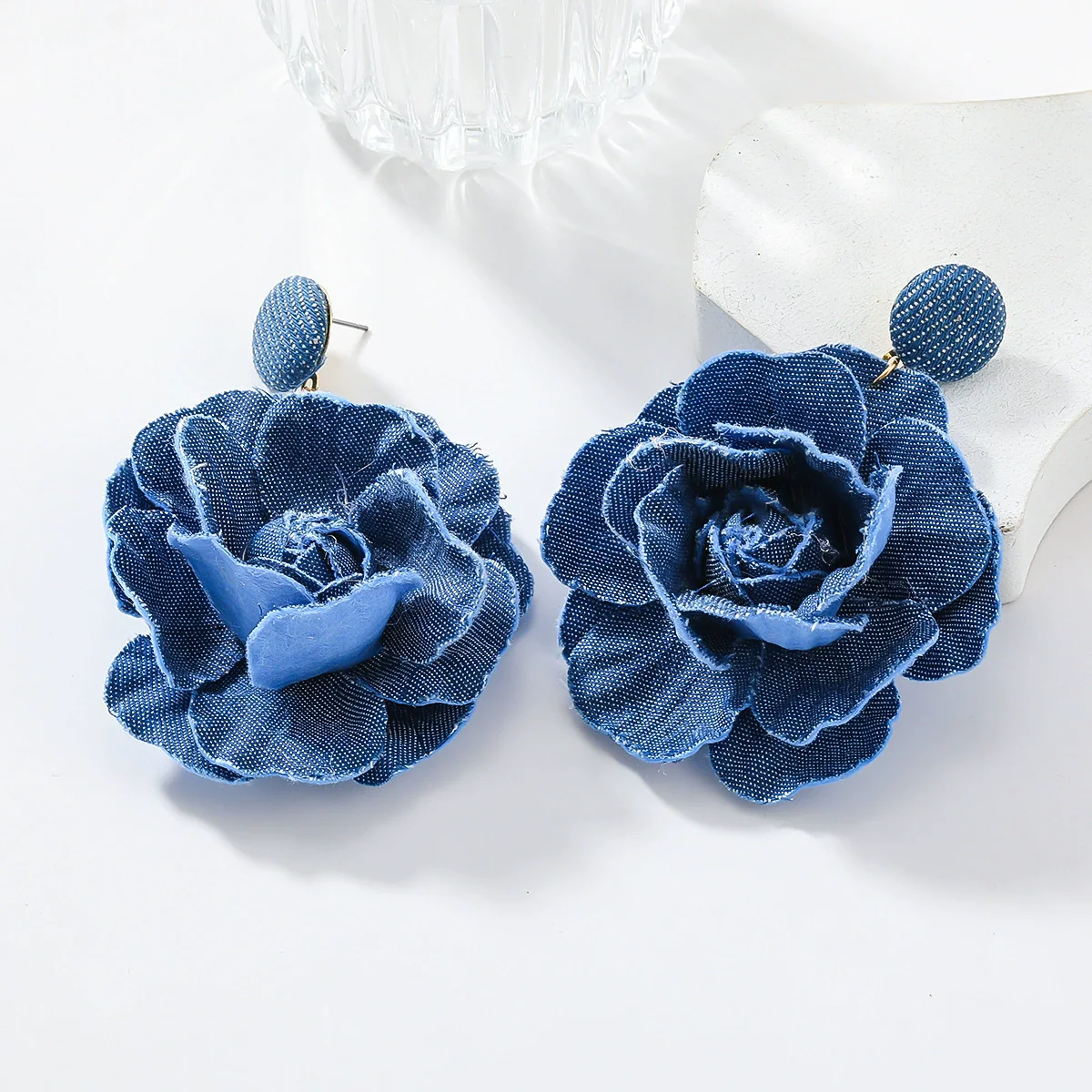 Women's Trendy Alloy Geometric Style Diamond Jewelry Earrings With Blue Rose Pattern - Image 4