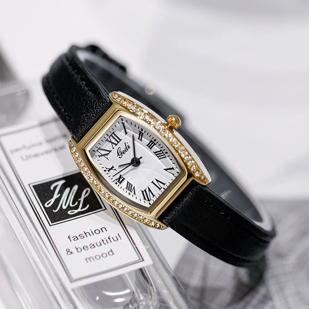 Women's Vintage Classic Barrelshaped Quartz Watch Alloy Case Mineral Reinforced Glass Mirror Stainless Steel Buckle - Image 2