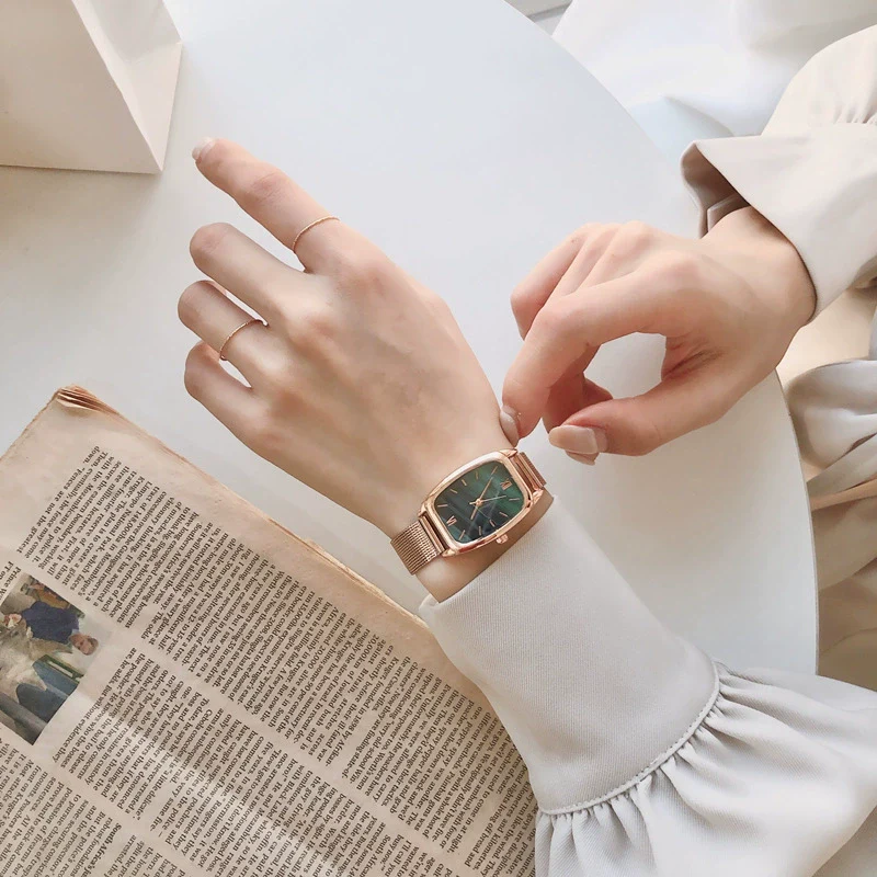 Women's Watch Alloy Stainless Steel Barrel Dial Retro Simple Elegant Leisure Style - Image 3
