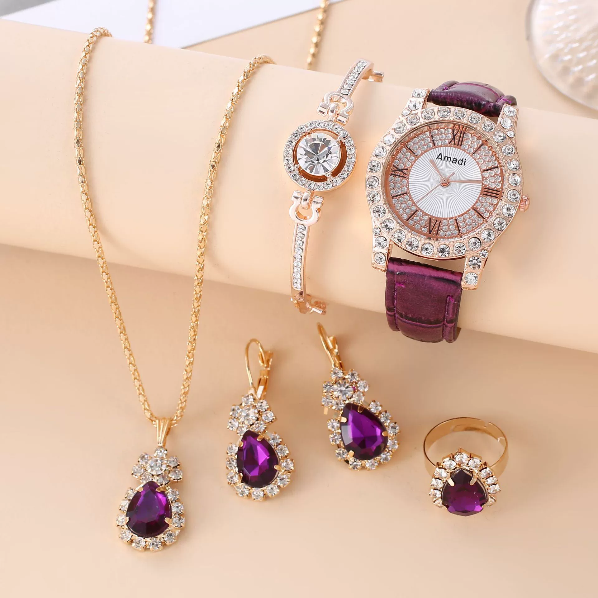 Women's Watch And Jewelry Set Alloy Gold Imitation Leather Round Dial Luxury Style - Image 11