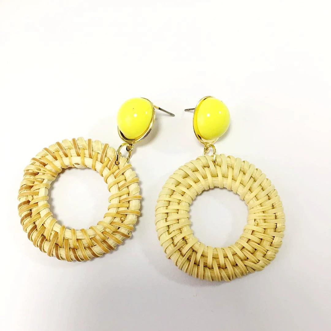 Women's Wood Geometric Large Circle Earrings With Electroplating - Image 11