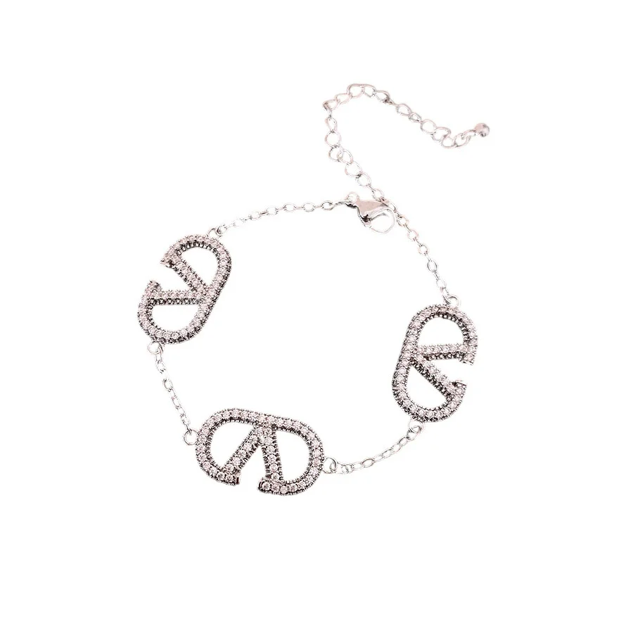 Zircon Microinlaid Letter Pig Nose Electroplated Highend Niche Bracelet Jewelry - Image 5